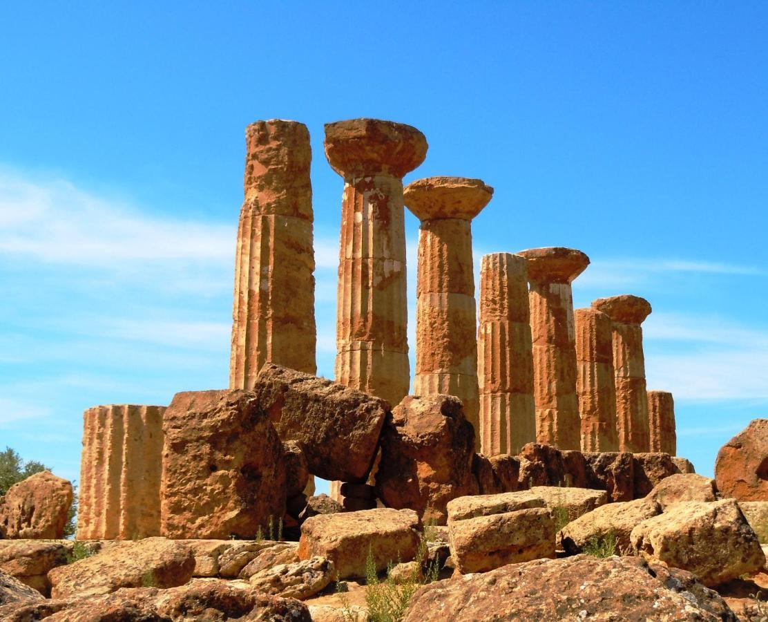 Attico D'Arte Sulla Valle Dei Templi Agrigento Luaran gambar